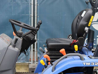 2023-iseki-tm3217h-44144059