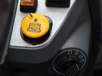 2023-iseki-tm3217h-44144067