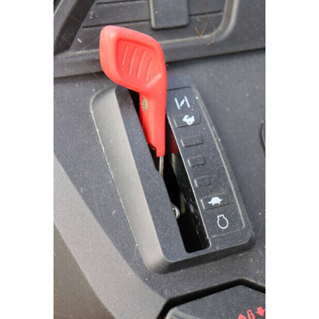 2022 Simplicity SLT210SE-44144175