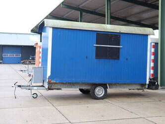 صورة ل مقطورات صندوقيجة فان 1999 Verdonk VA-EA-PL