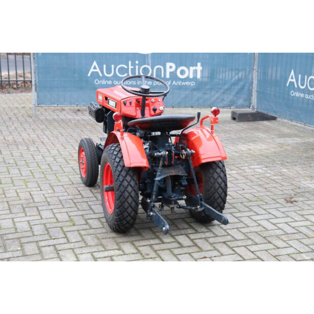 كوبوتا B5000D-44144300