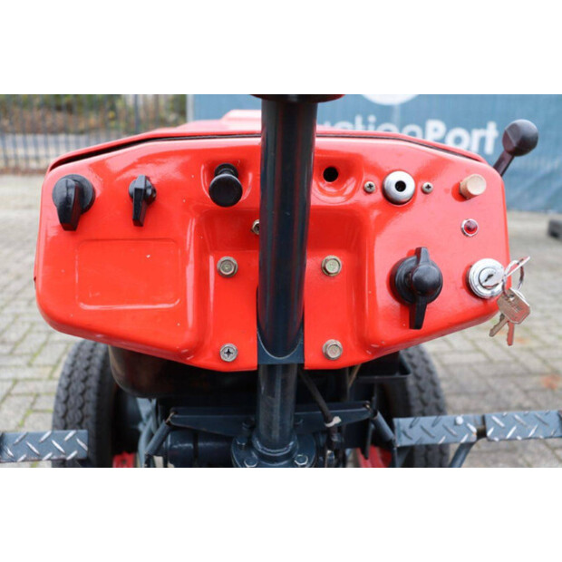 كوبوتا B5000D-44144323