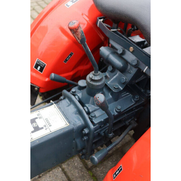 كوبوتا B5000D-44144324