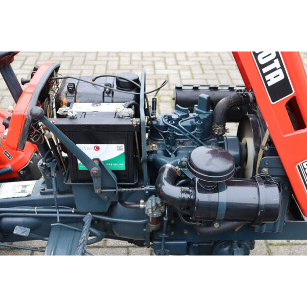 كوبوتا B5000D-44144326