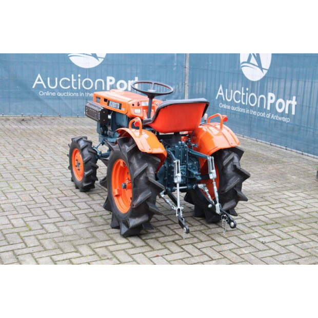 كوبوتا B7000-44144394