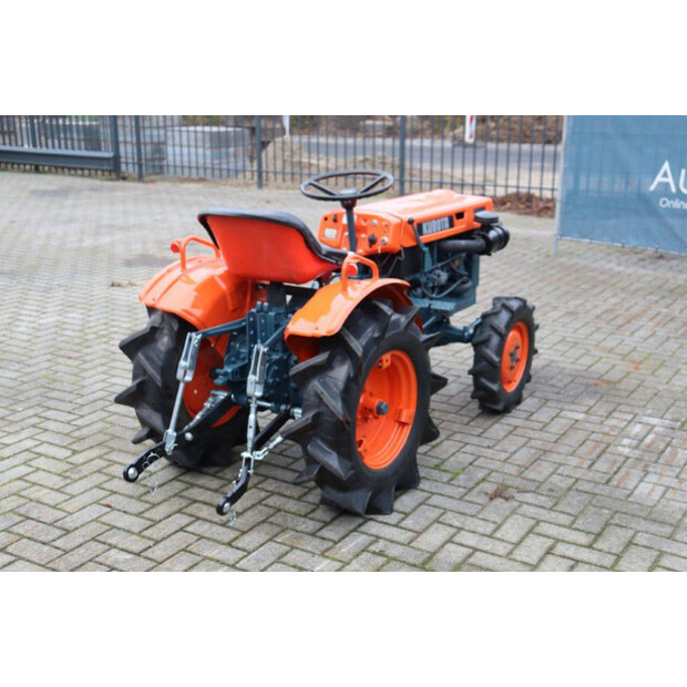 كوبوتا B7000-44144396