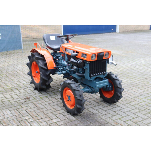 كوبوتا B7000-44144397