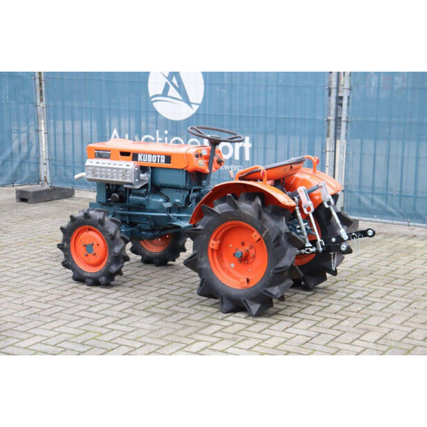 كوبوتا B7000-44144423