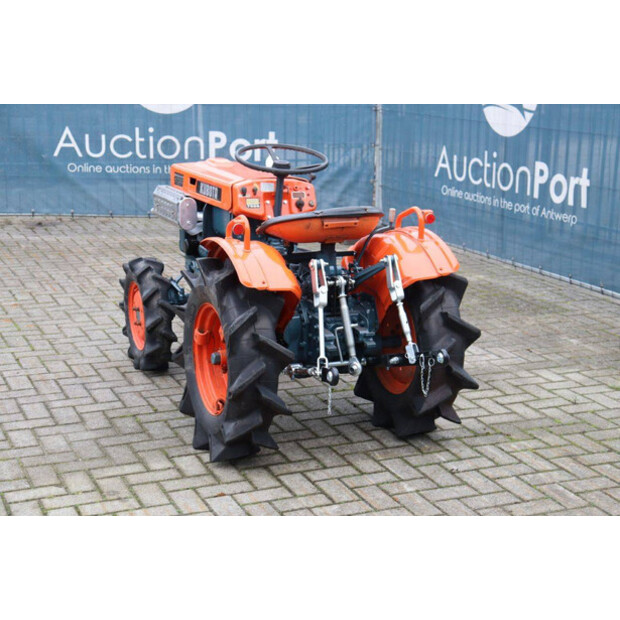 كوبوتا B7000-44144424