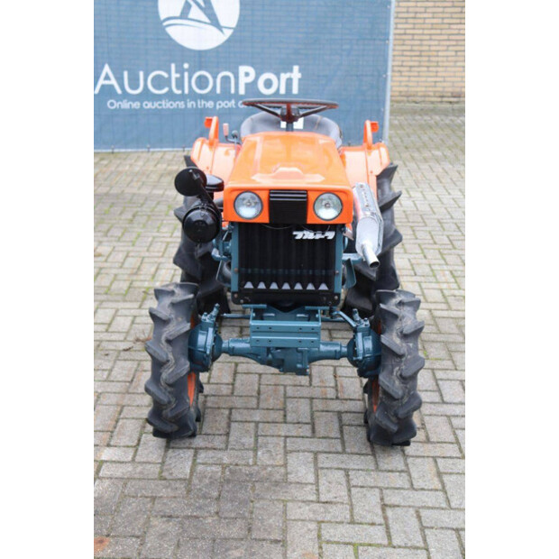 كوبوتا B7000-44144428