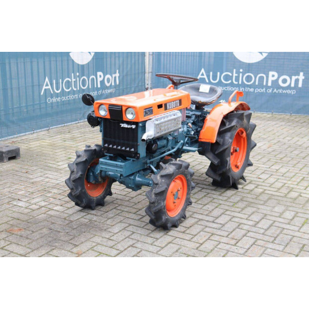 كوبوتا B7000-44144429