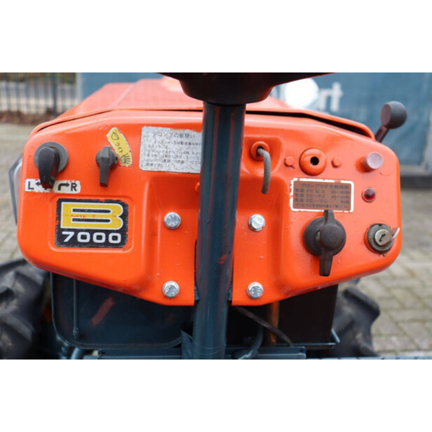 كوبوتا B7000-44144446