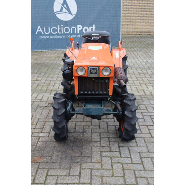 KUBOTA B7001-44144458