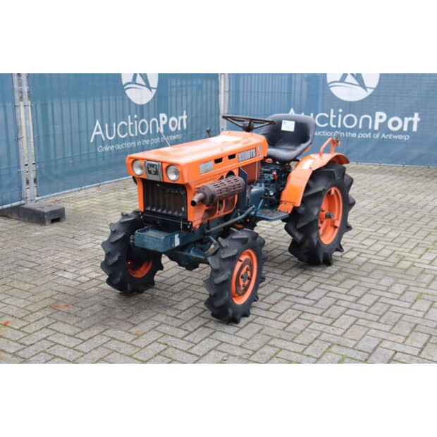 KUBOTA B7001-44144459