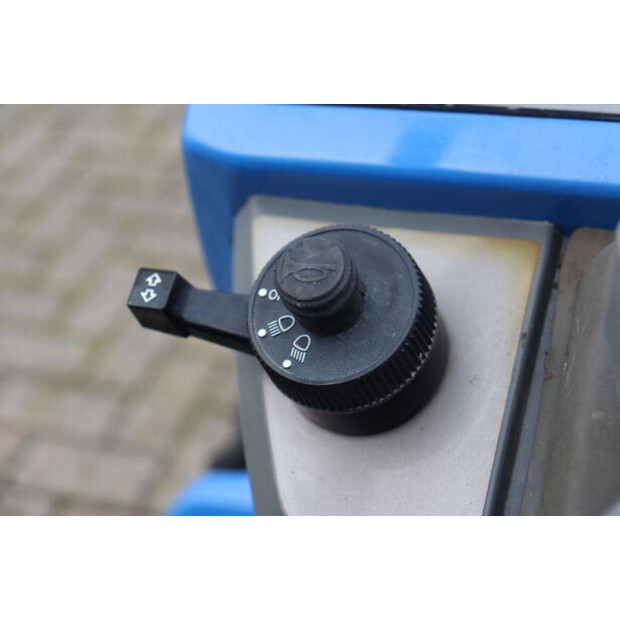 لسكي TF5F-44144610