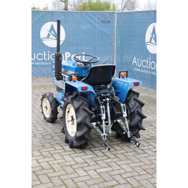 لسكي TU1400F-44144693