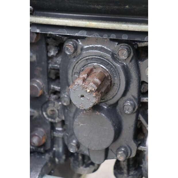 لسكي TU1400F-44144708