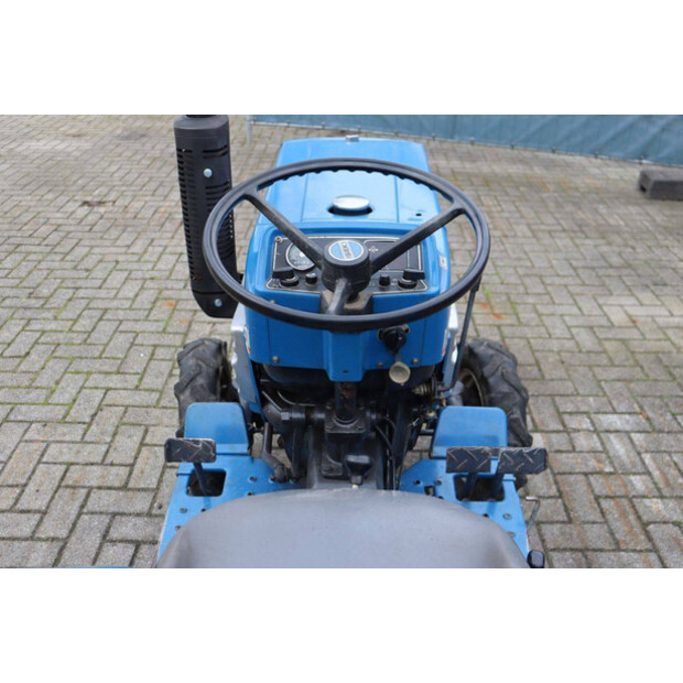 لسكي TU1400F-44144709