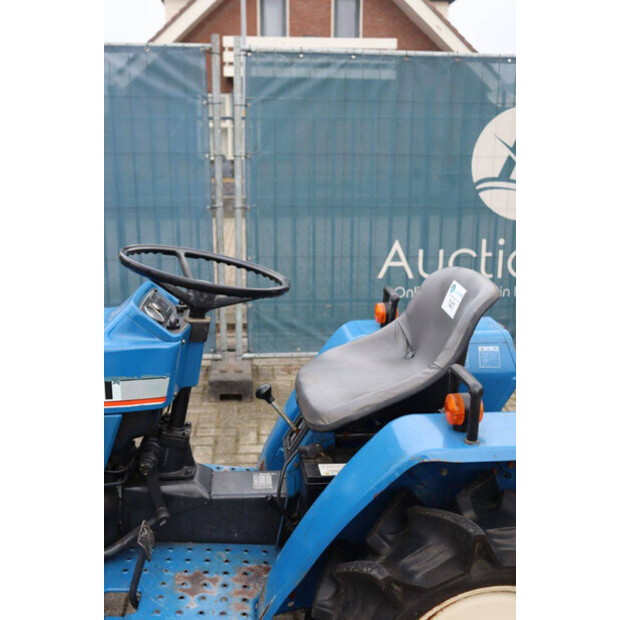 لسكي TU1400F-44144710