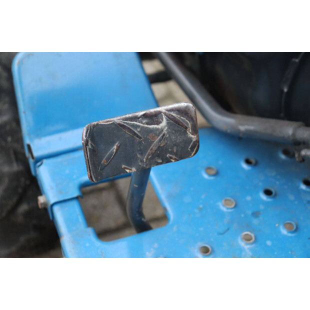 لسكي TU1400F-44144713