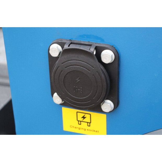 2025 في-تيك E604-44144899