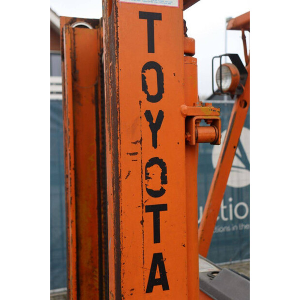 1999 تويوتا 42-4FG15-44145056