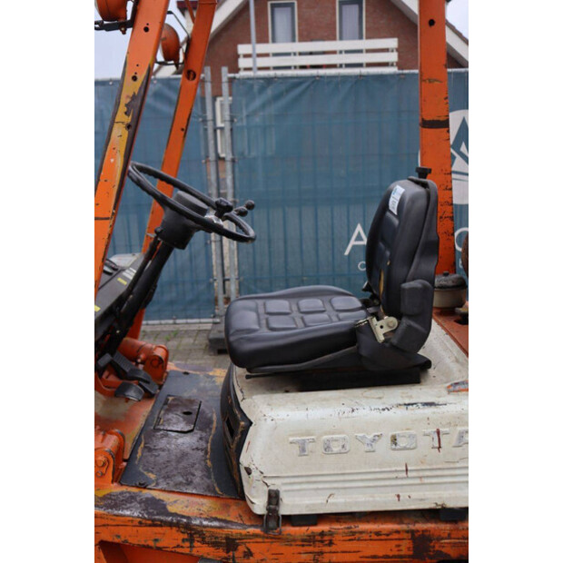 1999 تويوتا 42-4FG15-44145067