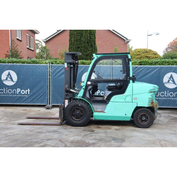 2018 MITSUBISHI FD45NT-44145314