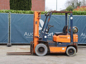 Image for LIFTS 1990 Toyota 42-5FG14