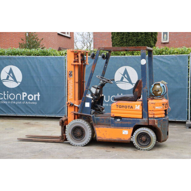 1990 Toyota 42-5FG14-44145454