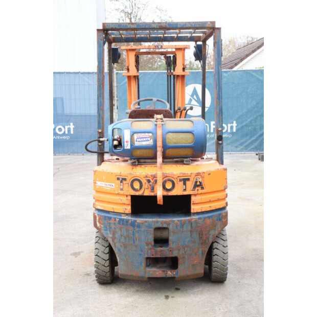 1990 Toyota 42-5FG14-44145456