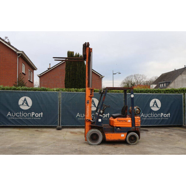 1990 Toyota 42-5FG14-44145487