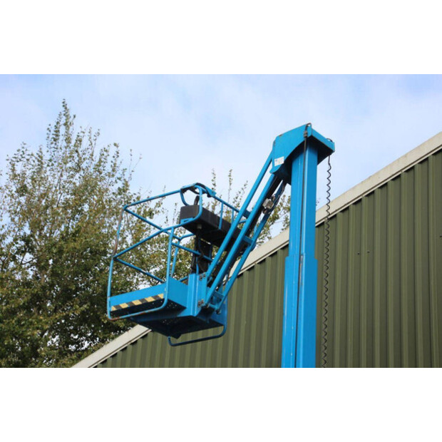 2016 Genie GR-26J-44145809