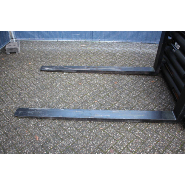 2003 هايستر S7.00XL-44146017