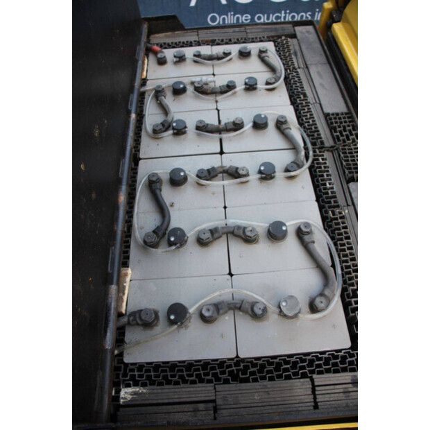 2000 هايستر E120XL-44146056