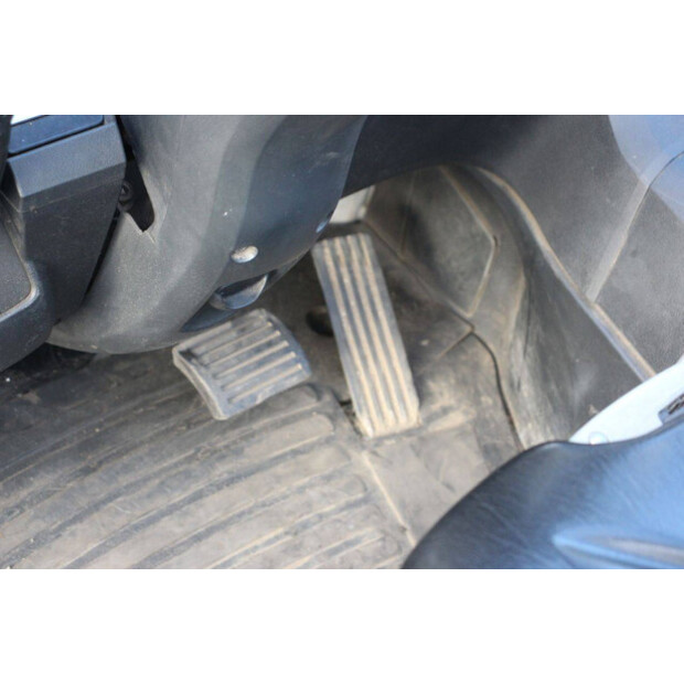 2020 Still RX20-16-44146234