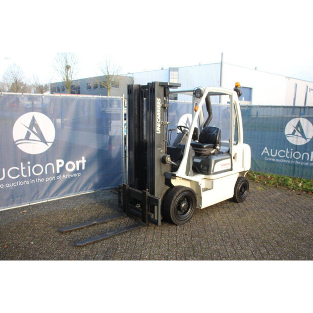 2014 نيسان Y1D2A25Q-44146249