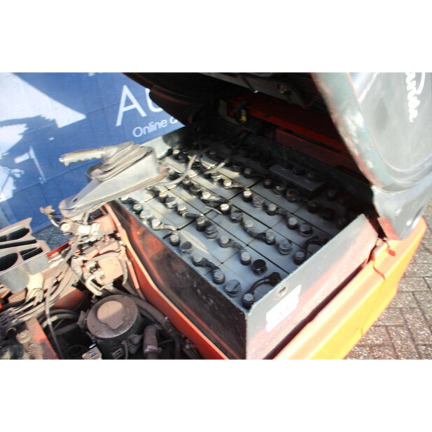 2001 ليندي E16-02-44146305