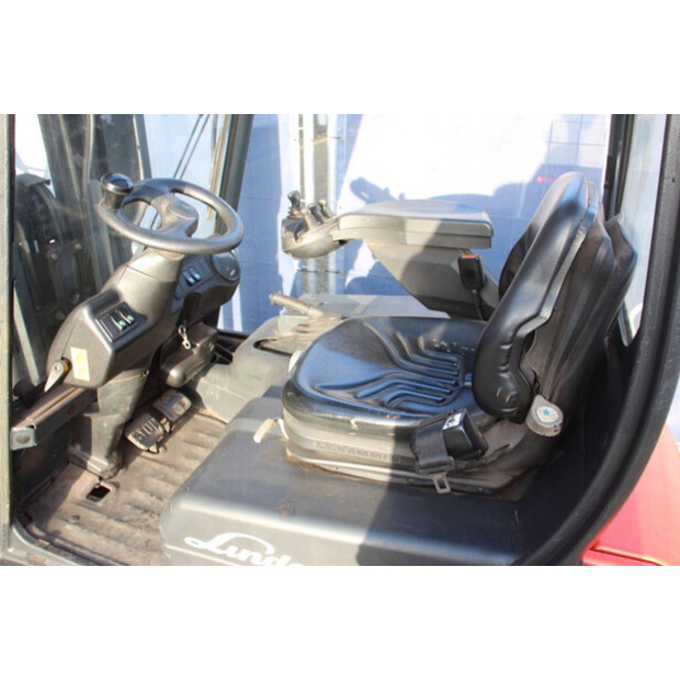 2001 ليندي E16-02-44146308