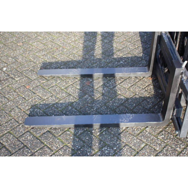 2008 ليندي E25/03-44146329