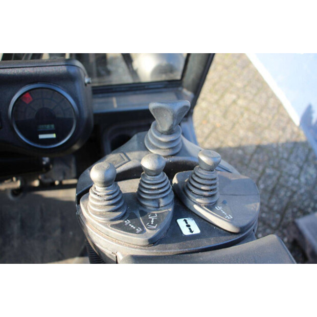 2008 ليندي E25/03-44146342