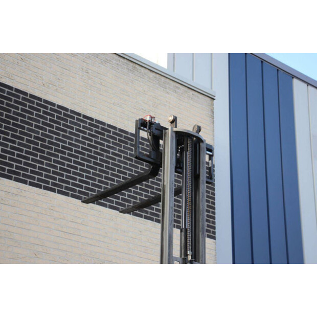 2019 Jungheinrich TFG320S-44146503