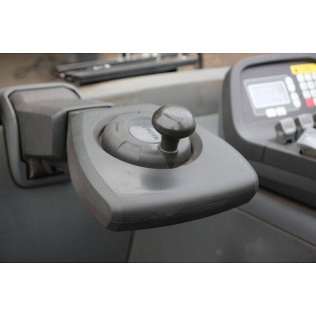 2017 Toyota RRE180-44146546