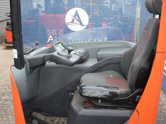 2017-toyota-rre180-1392323-44146561