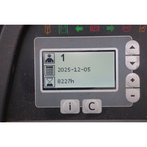 2010 بي تي RRE 200-44146587