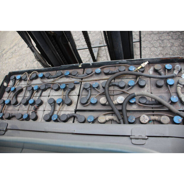 2010 بي تي RRE 200-44146588