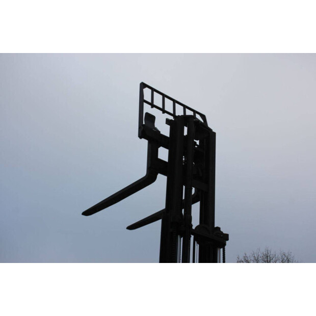 2010 بي تي RRE 200-44146591