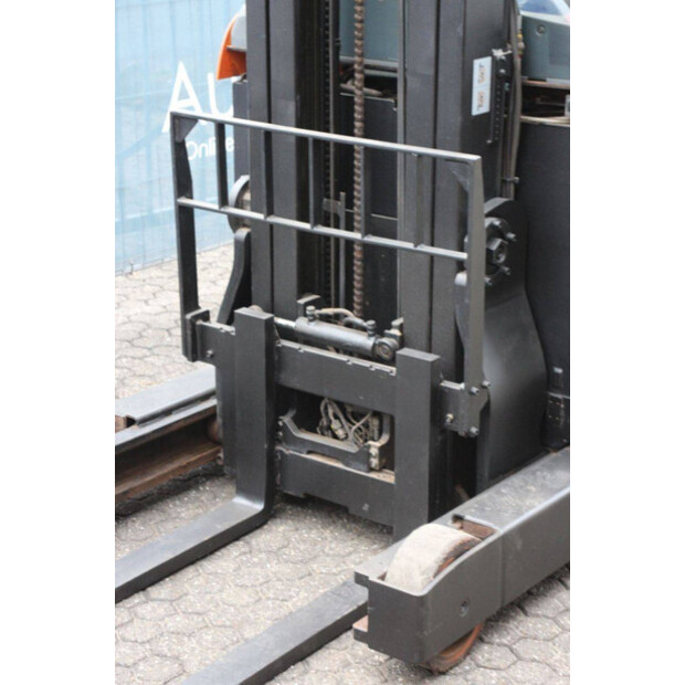 2010 بي تي RRE140-44146602