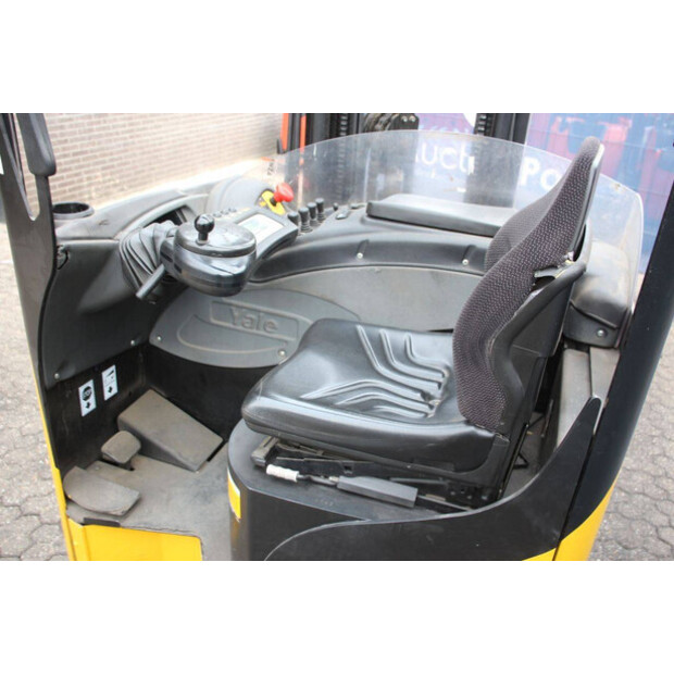 2007 يال MR16-44146630