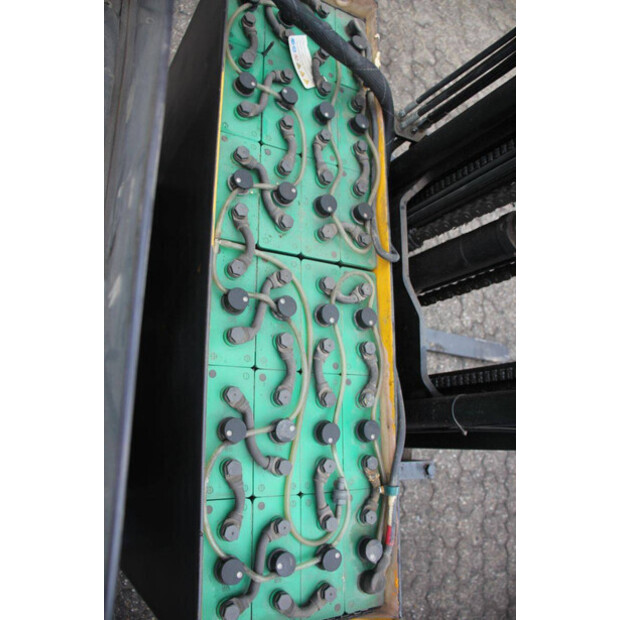 2007 يال MR16-44146635